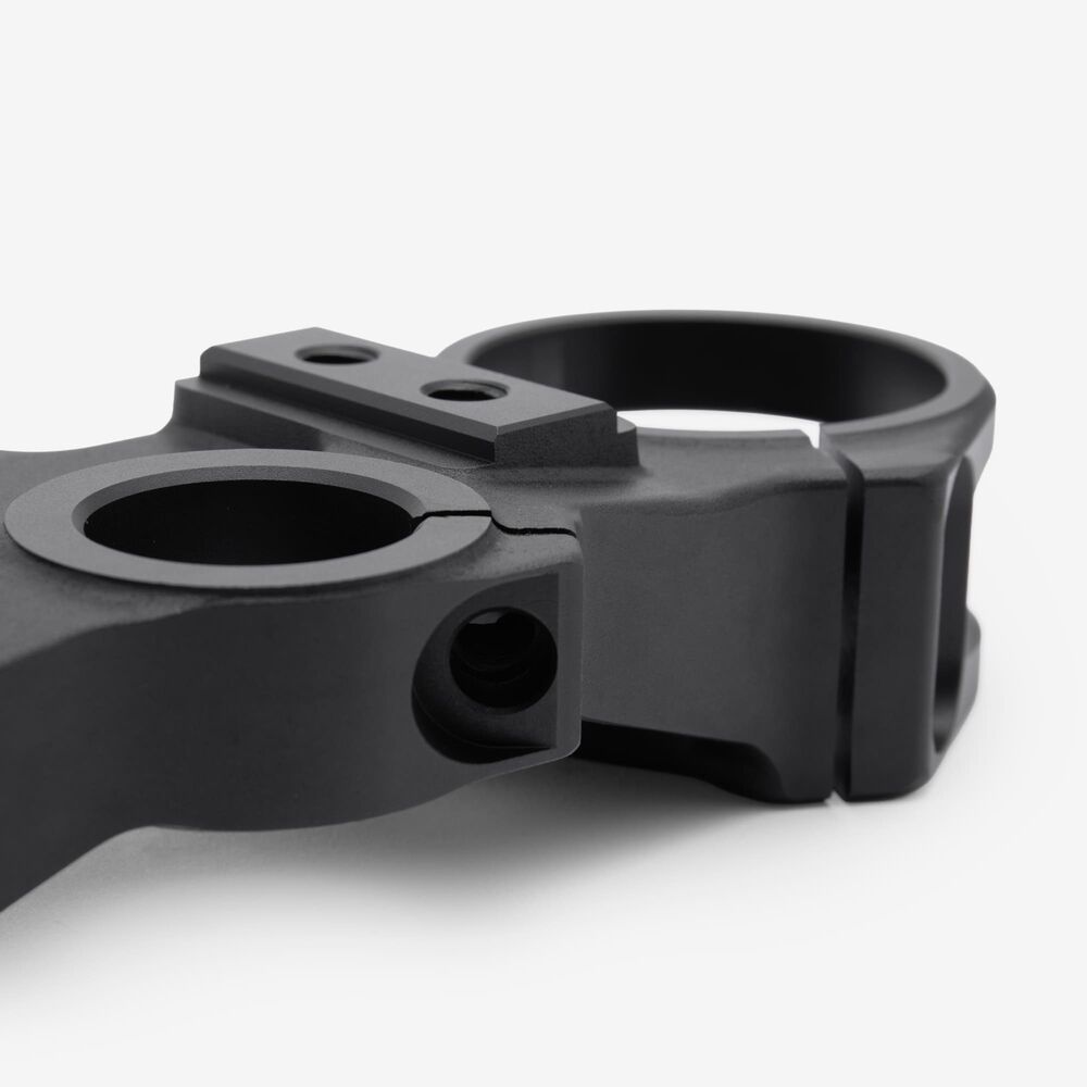 Top Yoke Black