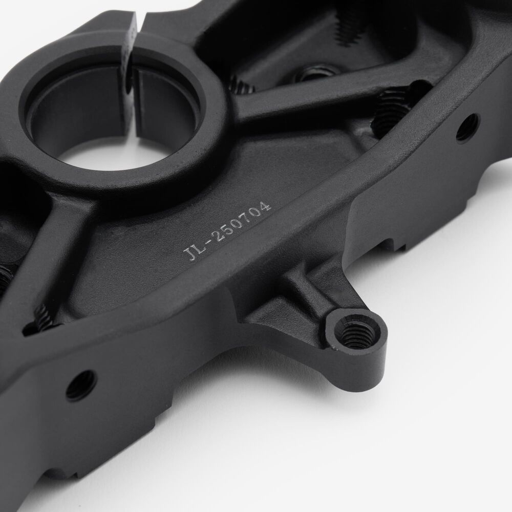 Top Yoke Black