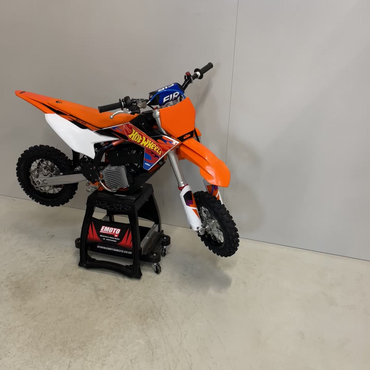 2025 SX-E 3